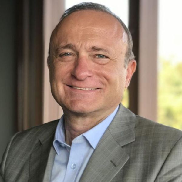 Bu GörselAlphan Manasile ilgili